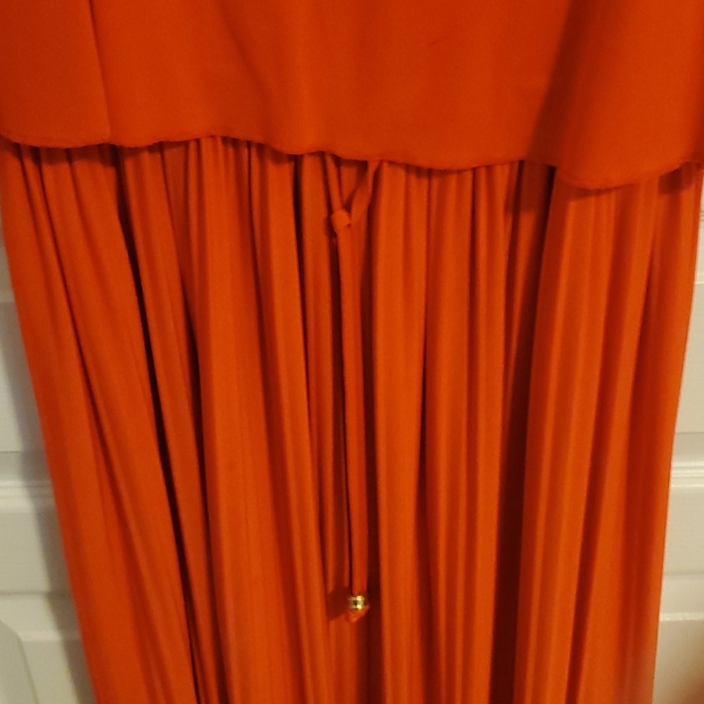 Dress - Picture 3 of 4
